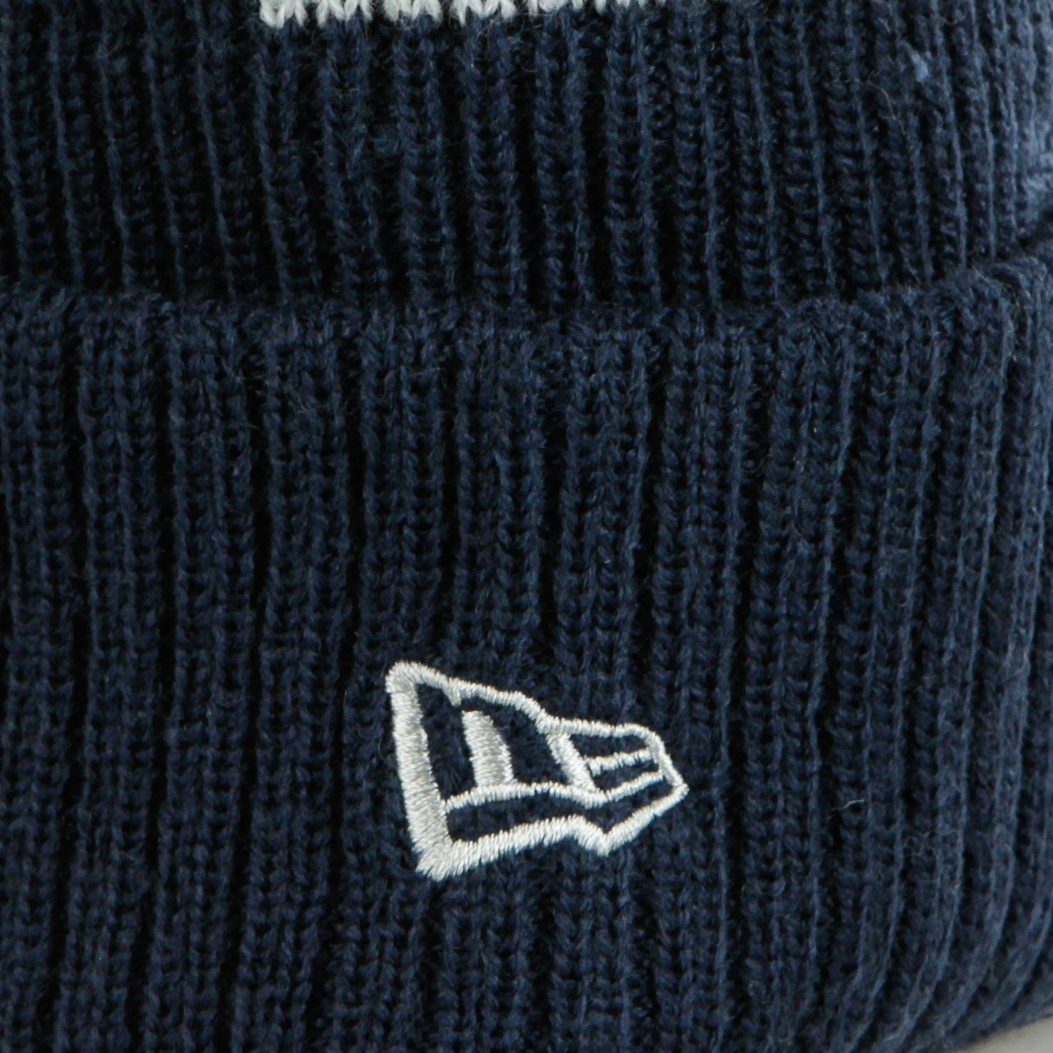 New Era, Cappello Pom Pom Uomo Nfl 20 On Field Sport Knit Dalcow, 