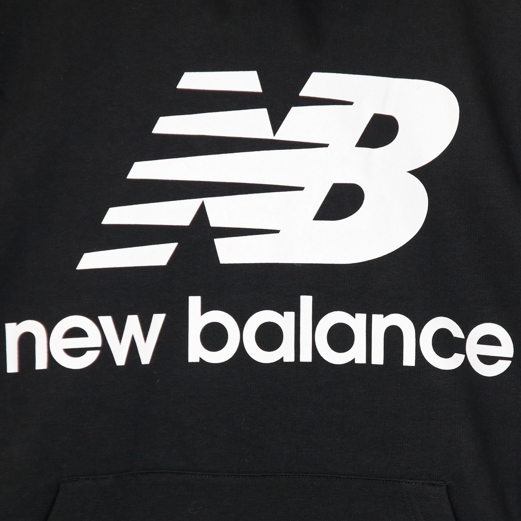 New Balance, Felpa Leggera Cappuccio Uomo Essentials Stacked Logo Pullover Hoodie, 