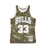 Canotta Basket Uomo Nba Ghost Green Camo Swingman Jersey Hardwood Classics No 33 Scottie Pippen 1997-98 Chibul Camo/green SMJY4362-CBU97SPICMGR